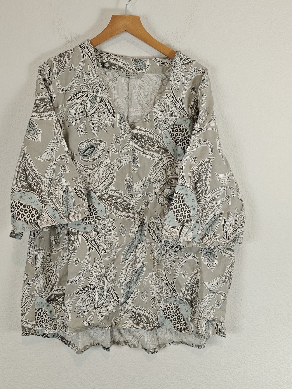 Bryn Walker Lilia Linen Paisley Tunic Top Small Beige Gray Artsy Lagenlook Boho